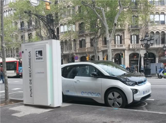 Developing charging infrastructure to promote e-mobility in Barcelona