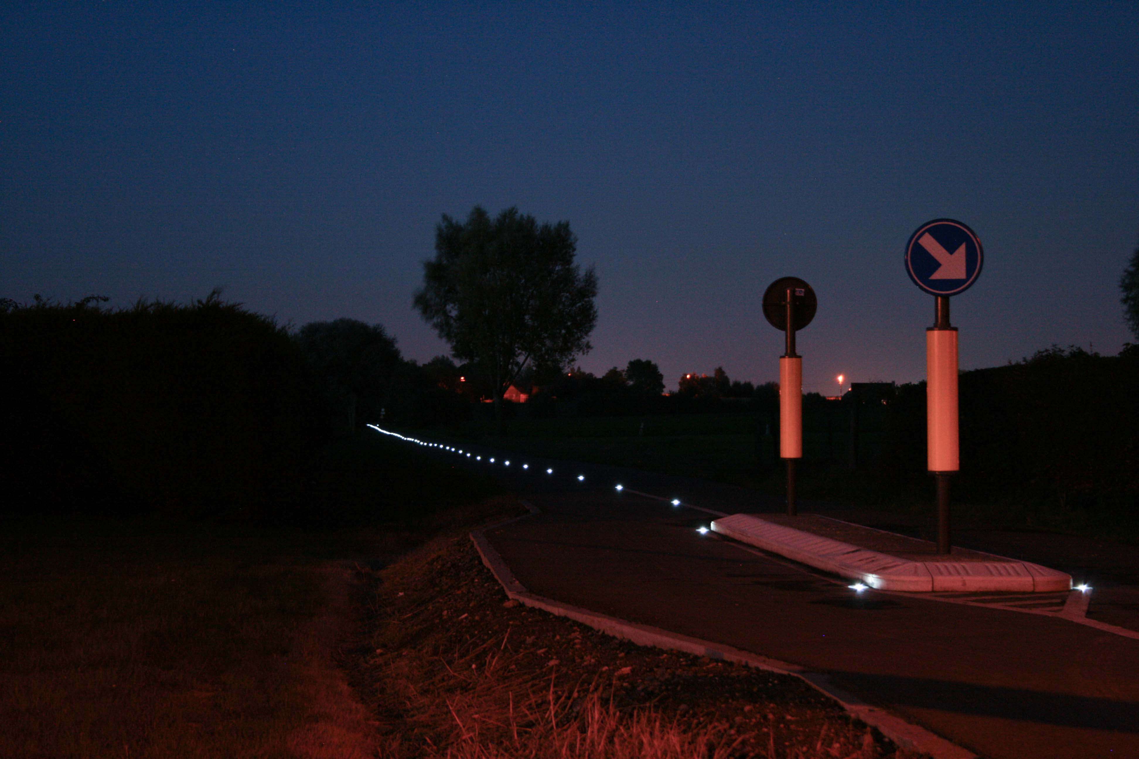 Solare Bodenbeleuchtung zur Verbesserung der Radwege in Belgien