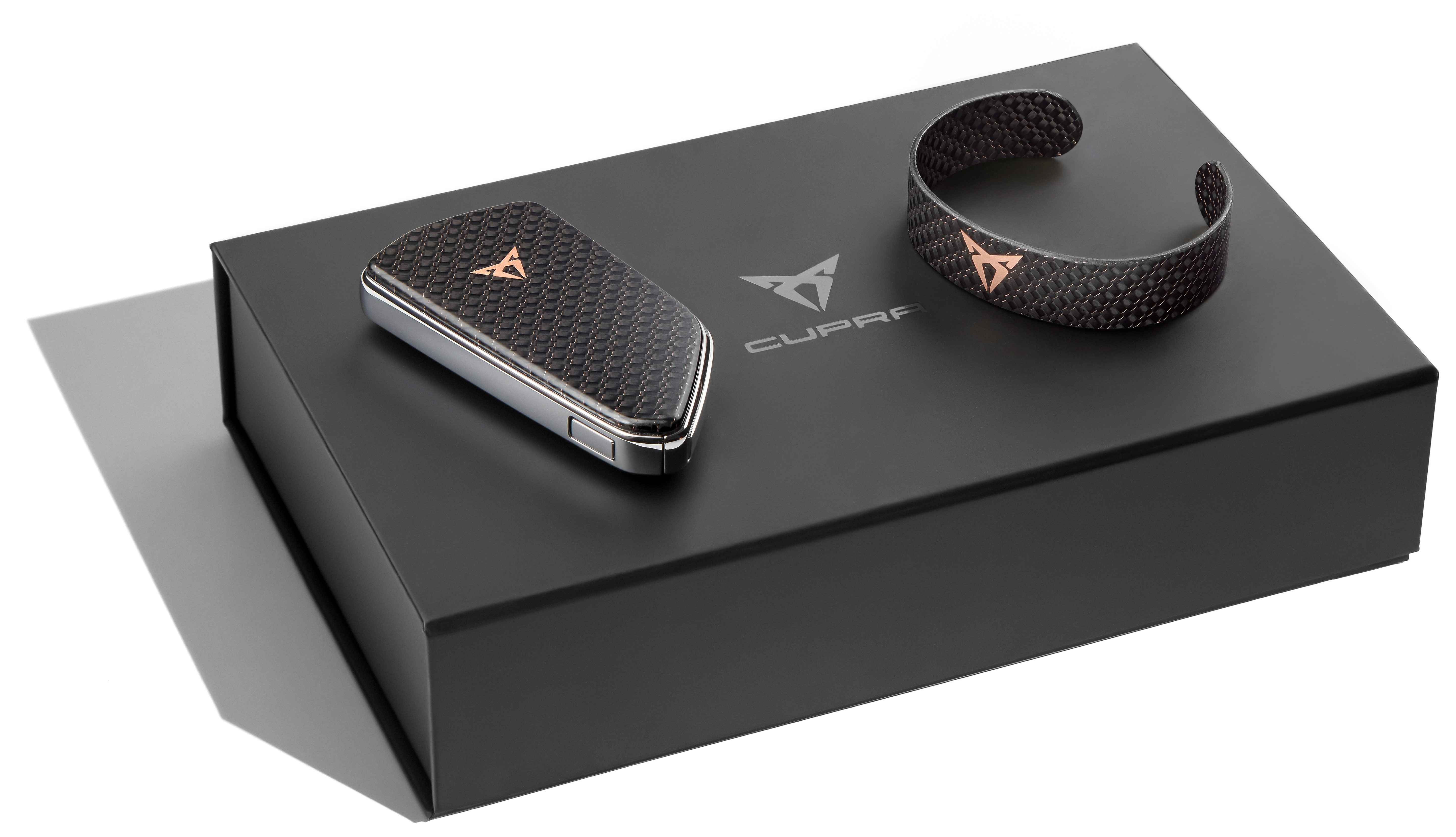 Low Cost and High Quality Lightweight Carbon Fiber Parts
